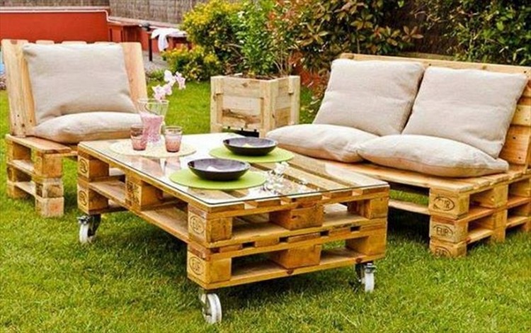 Pallet Wood Outdoor Furniture