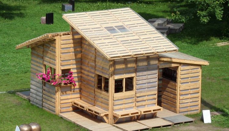 Wooden Pallet House