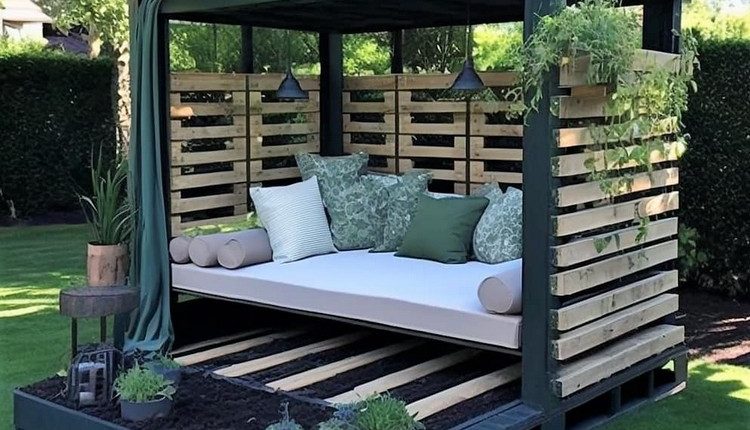 Garden Daybed Idea