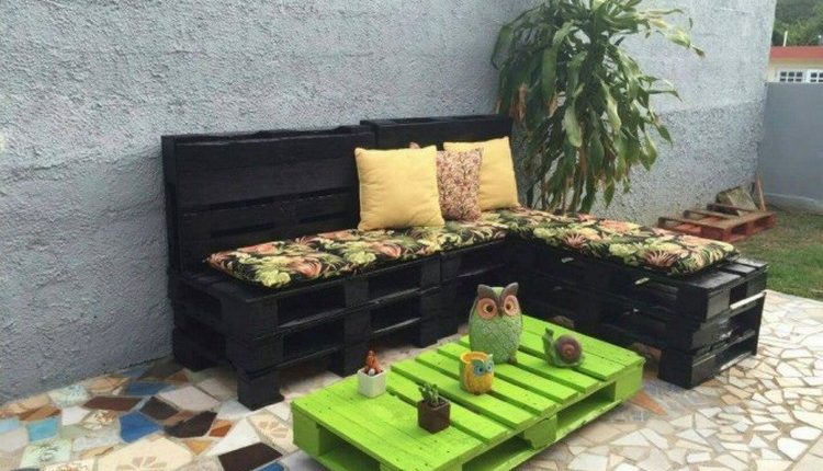 Pallet Made Garden Furniture