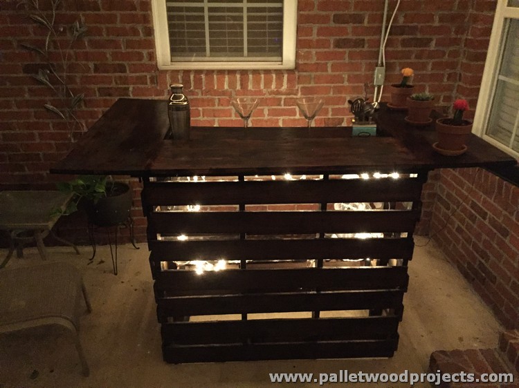 Wooden Pallet Bar with Lights
