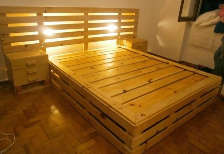 Wood Pallet Bed with Headboard