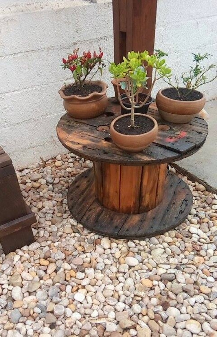 Pallet Cable Reel Recycled Pallet Wood Projects