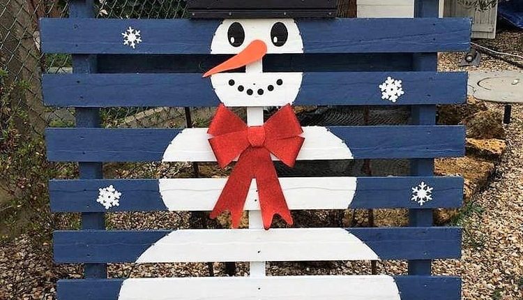 Pallet Snowman Idea