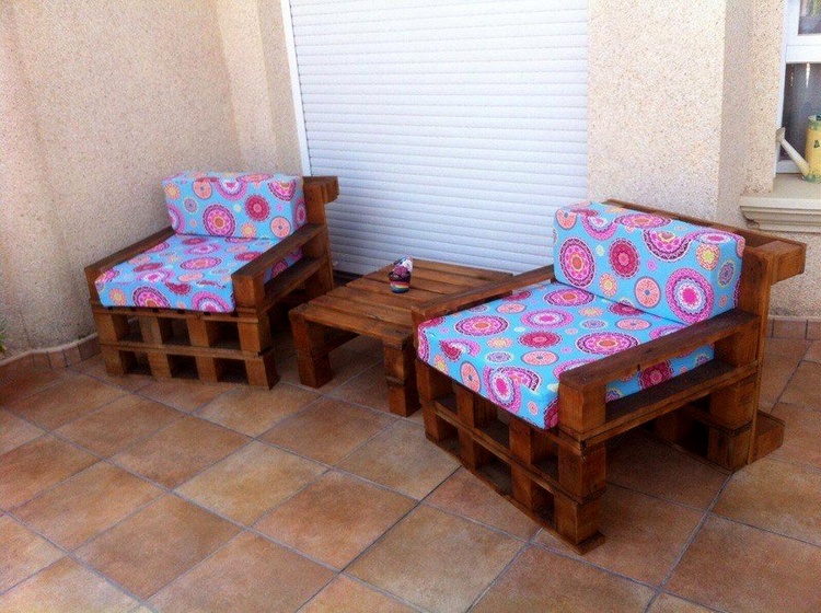 Pallet Patio Seating
