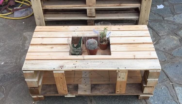 Wood Pallet Bench and Table