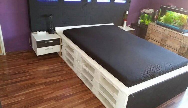 Wooden Pallet Bed with Headboard and Side Tables