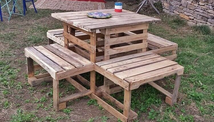 Pallet Dining Furniture Set