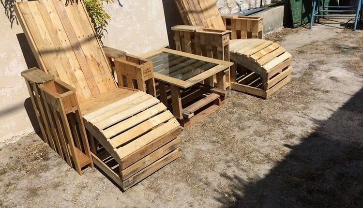 Pallet Sun Lounge Chairs and Table