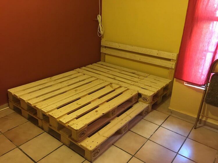 Wood Pallet Bed Frame