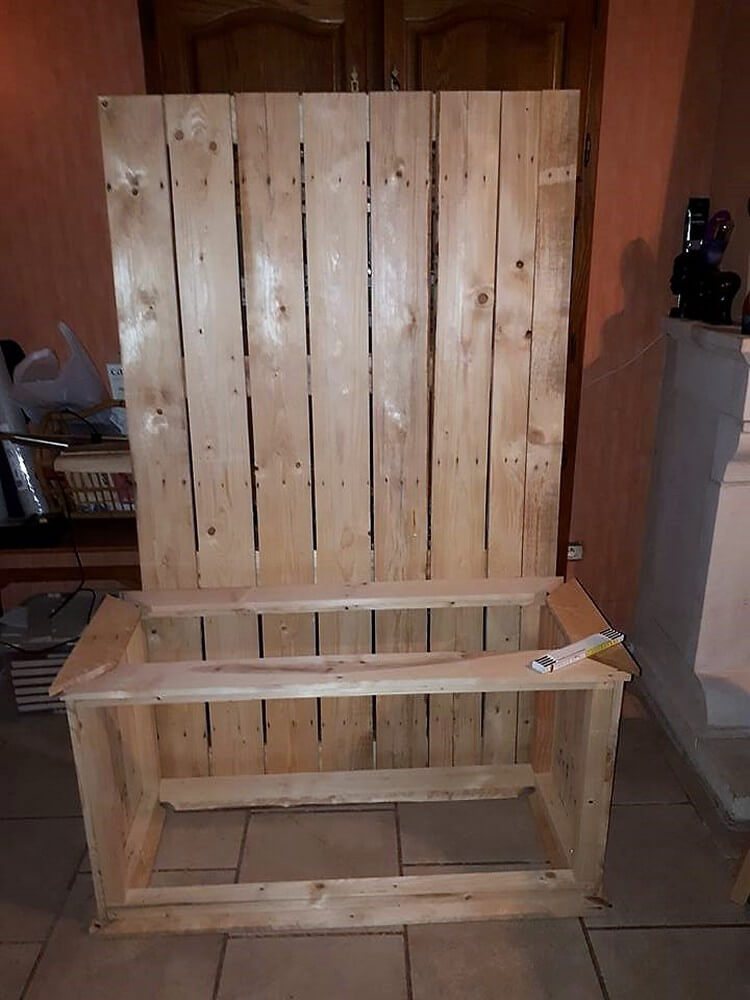 DIY Pallet Hall Tree / Entryway Bench Pallet Wood Projects