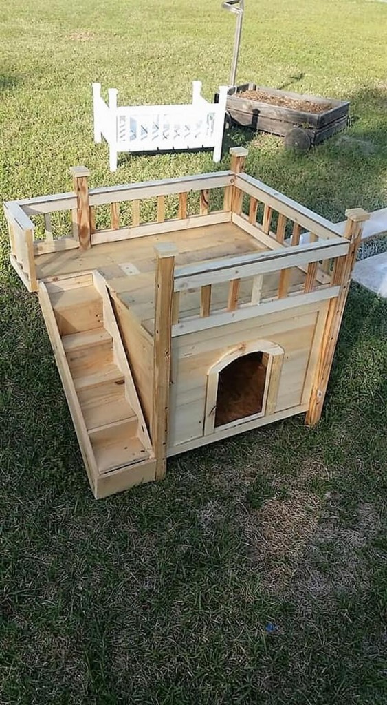 Low Cost DIY Wood Pallet Dog House Pallet Wood Projects