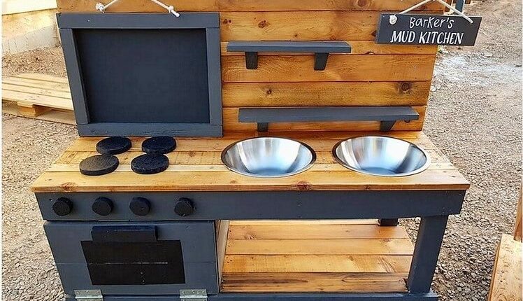 Pallet-Mud-Kitchen