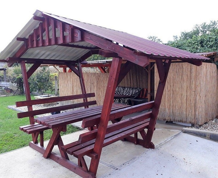 Gazebo Roof Garden Benches with Center Table (9)